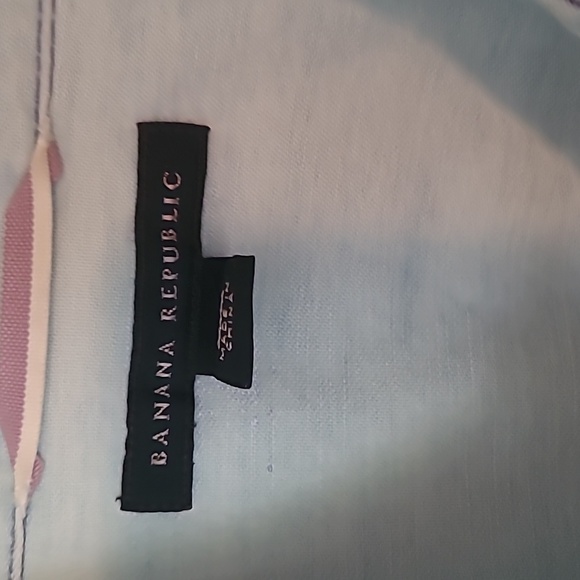Banana Republic Denim Shirt Size Medium - Picture 2 of 3